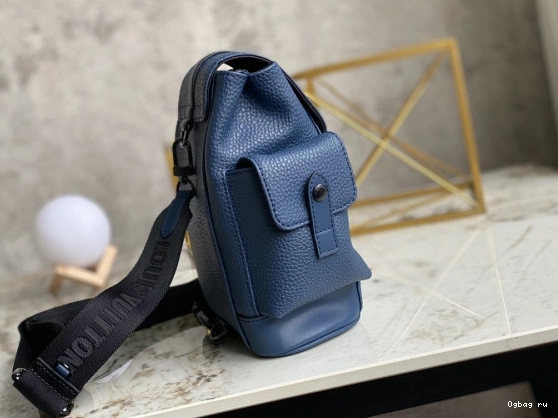 CHRISTOPHER LOUIS VUITTON XS 0711